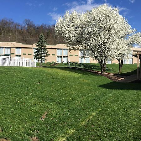 Red Roof Inn Cambridge, Oh Экстерьер фото